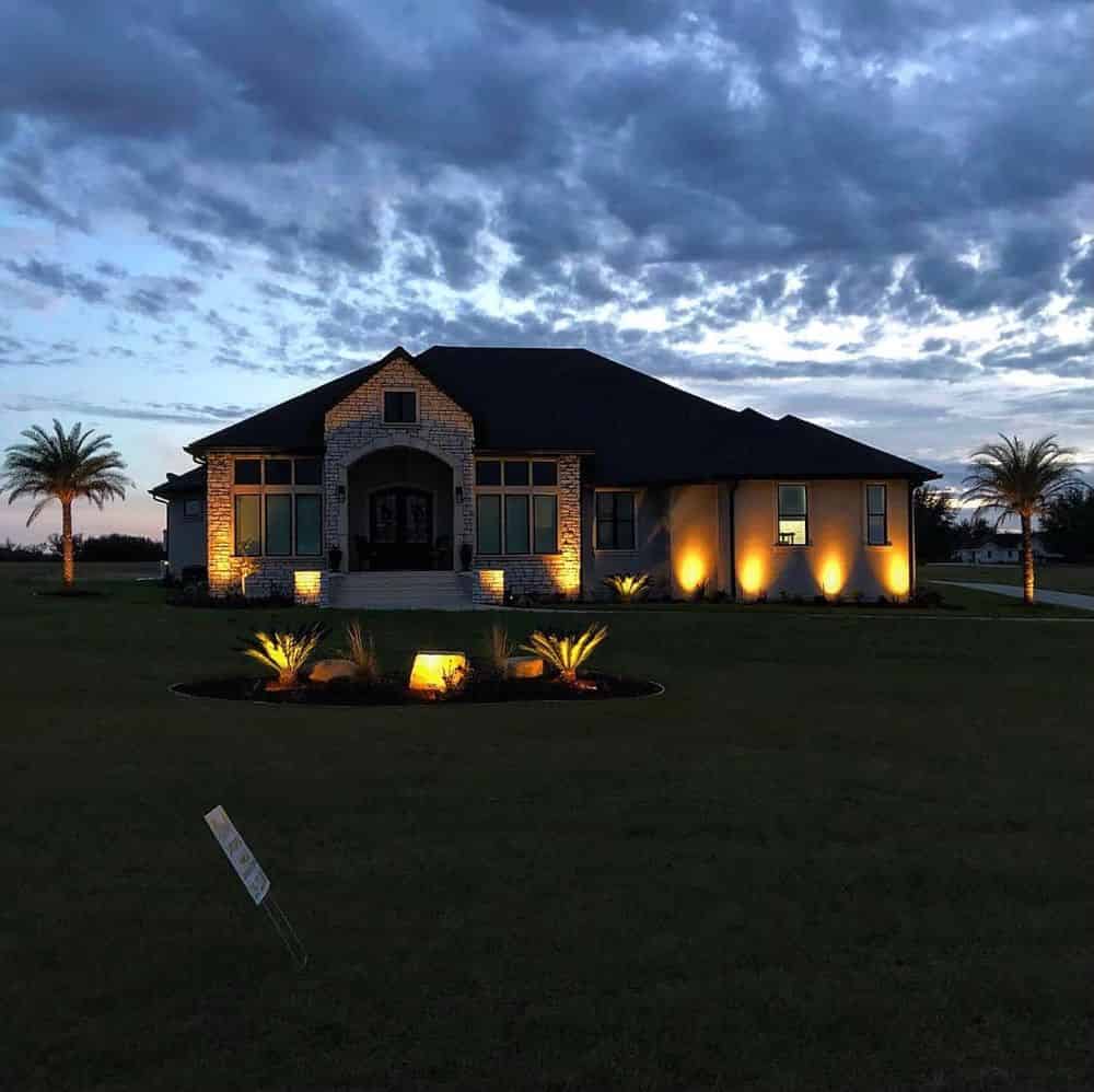 Outdoor Lighting Services image